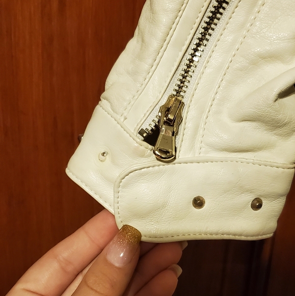 White Jacket - Picture 2 of 3